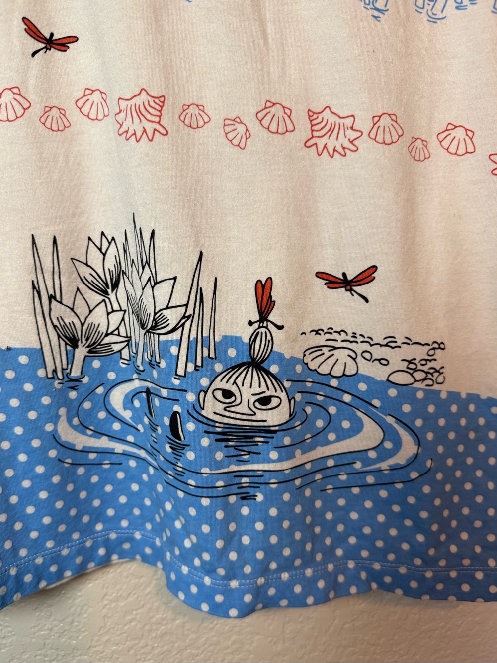 Uniqlo UT x Moomin Collab Little My Graphic Tee Shirt Size XS - Picture 5 of 10